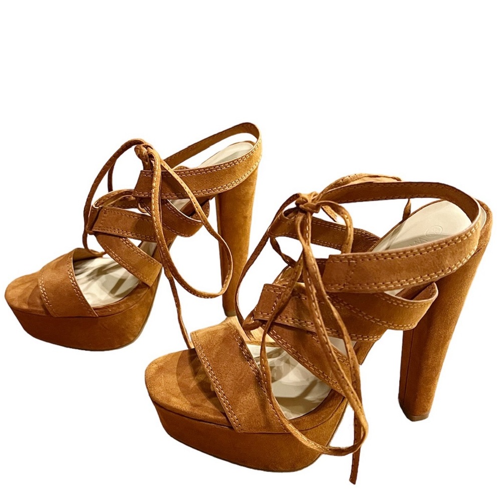 NEW Wild Diva Lounge High Heel Sandals